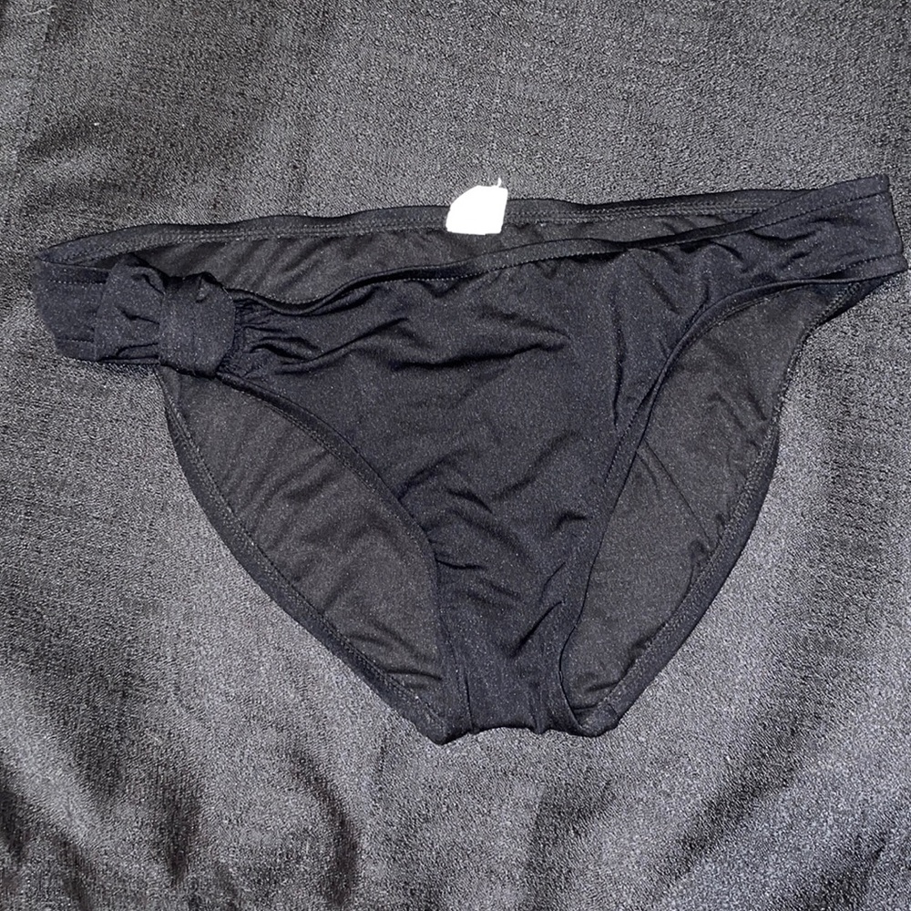 Black bikini bottoms